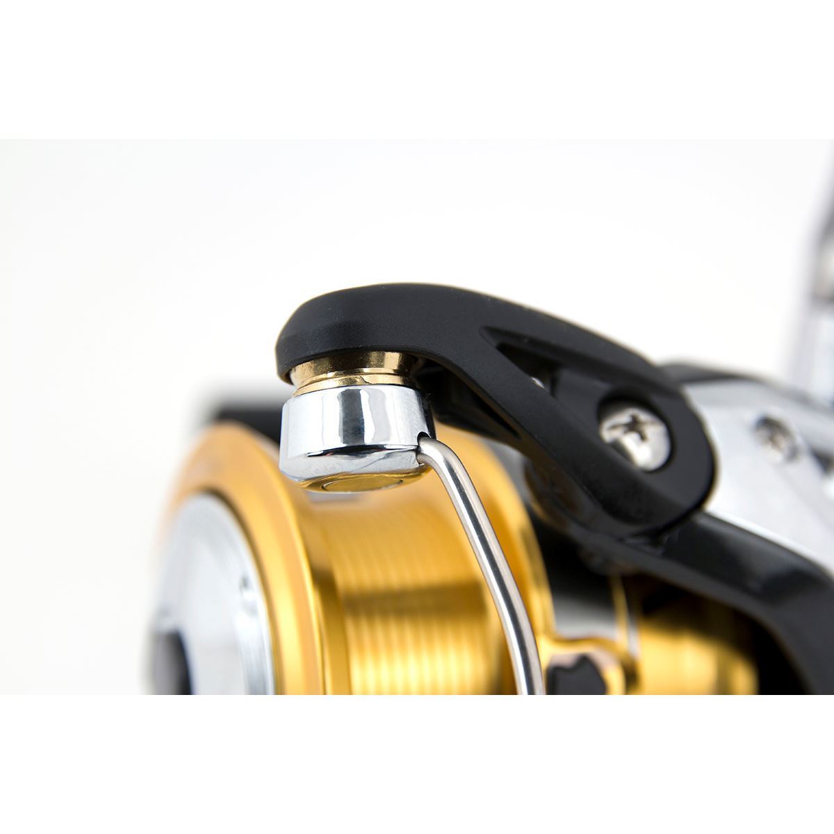 SHIMANO SHIMANO Reel Sahara RD 4000 - Parkfield Angling Centre