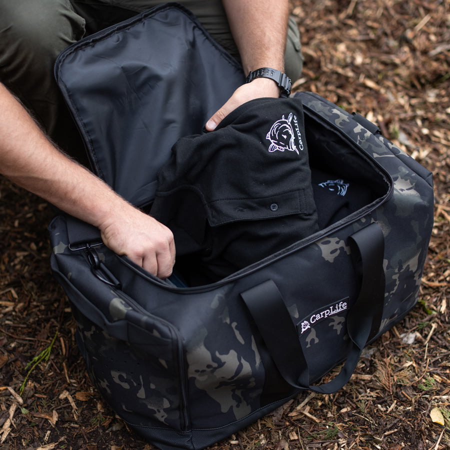 CARPLIFE CARPLIFE Eclipse Camo Luggage Hold-All - Parkfield Angling Centre
