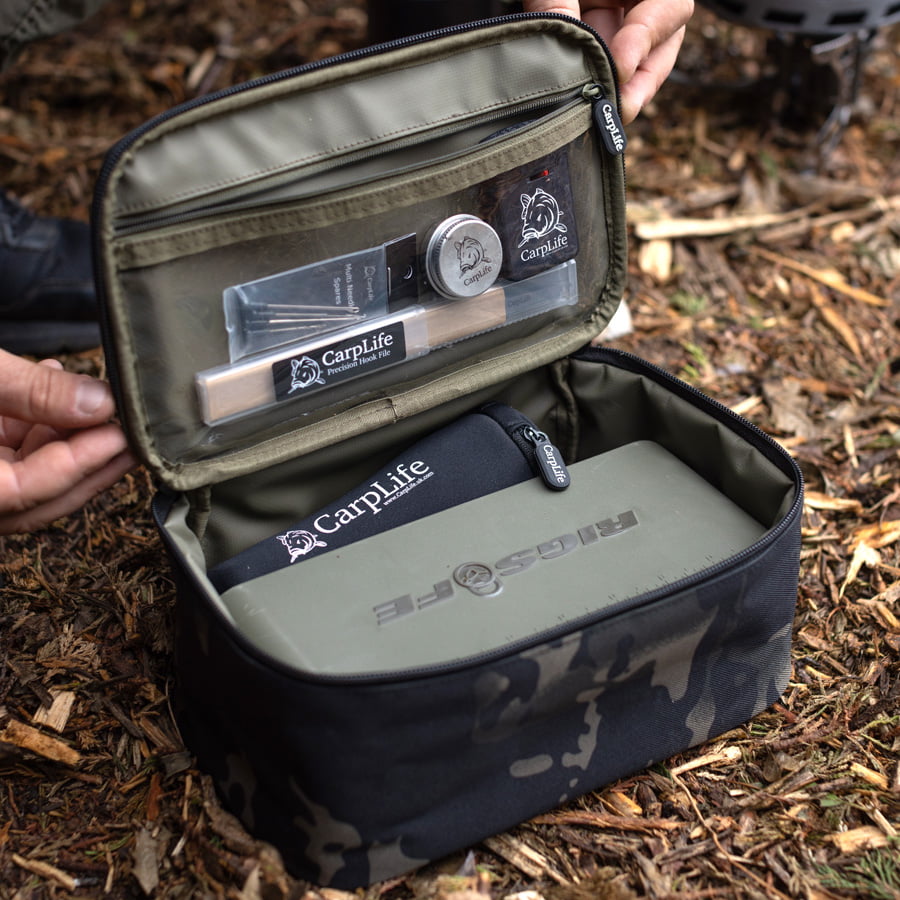 CARPLIFE CARPLIFE Eclipse Camo - Bits Pouch Medium - Parkfield Angling Centre