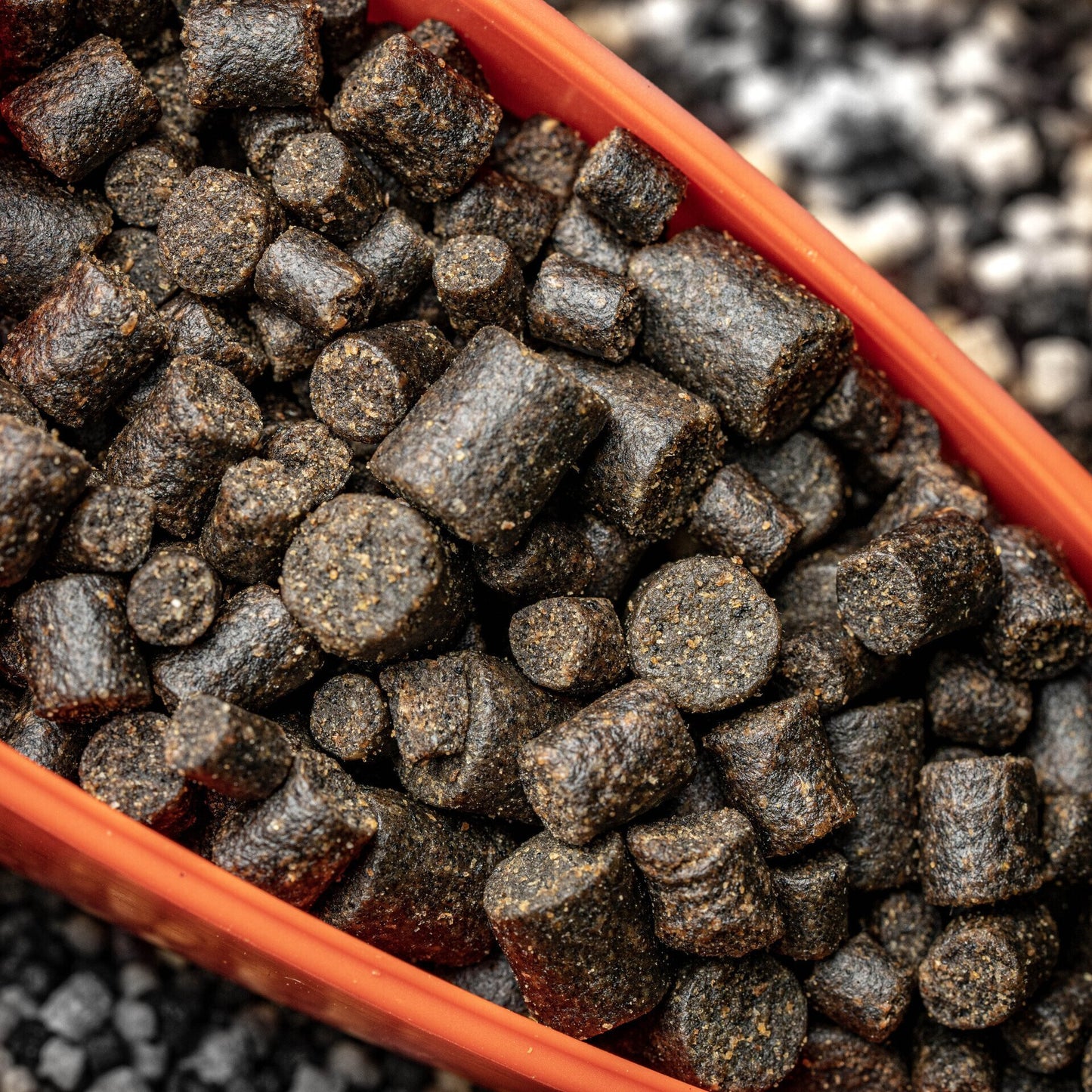 PARKER BAITS PARKER BAITS OG Fish Pellet - 3kg + Tub - Parkfield Angling Centre