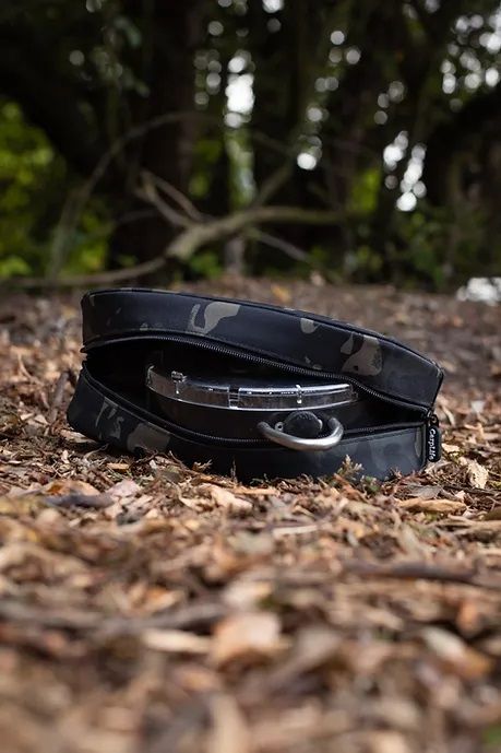CARPLIFE CARPLIFE Eclipse Camo Digi Scales & Carp Care Pouch - Parkfield Angling Centre