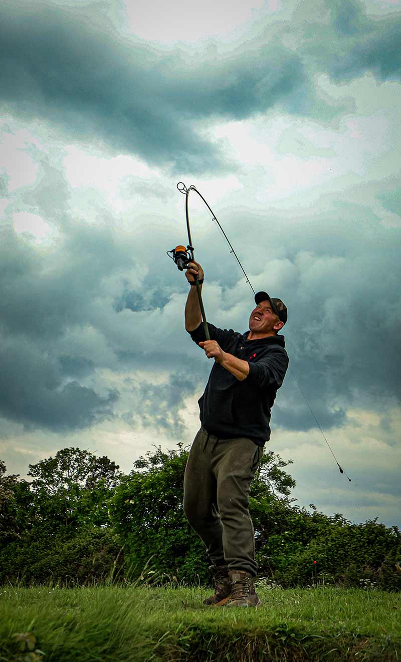 FOX FOX Horizon X6 Ti ltd CUSTOM OLIVE 12ft 4lb - Parkfield Angling Centre