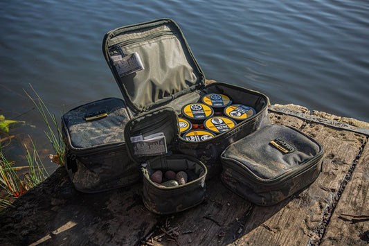 SOLAR SOLAR Undercover Camo Accessory Pouch - Medium - Parkfield Angling Centre