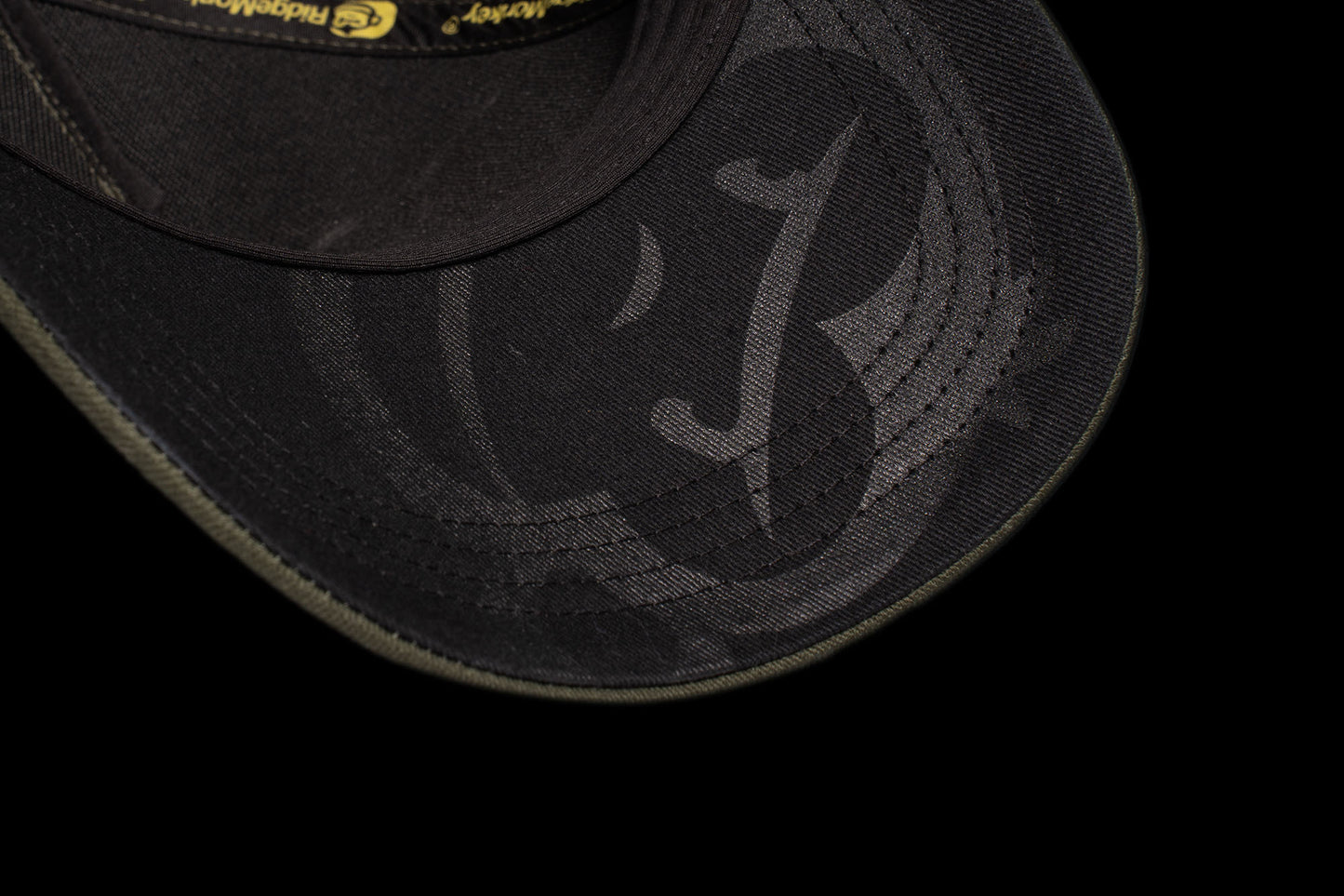 RIDGEMONKEY RIDGEMONKEY APEarel SportFlex Trucker Cap Grey - Parkfield Angling Centre