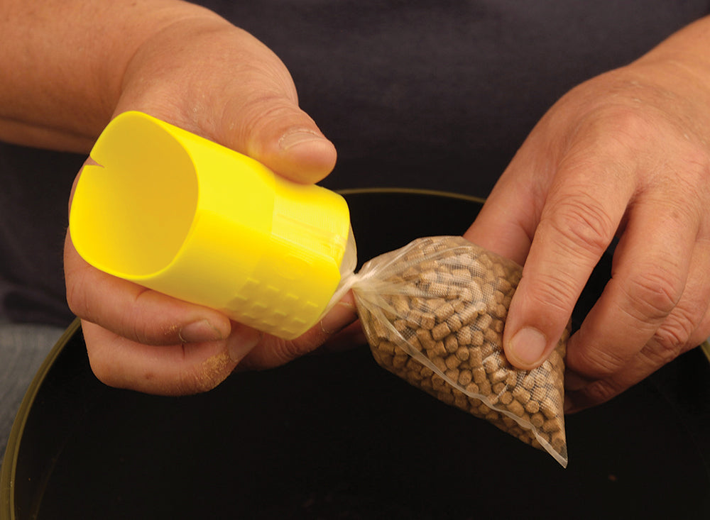 CARP SPIRIT CARP SPIRIT Soluron - Pva Loader Starter Pack - M/L Shovel + 20 Bags - Parkfield Angling Centre