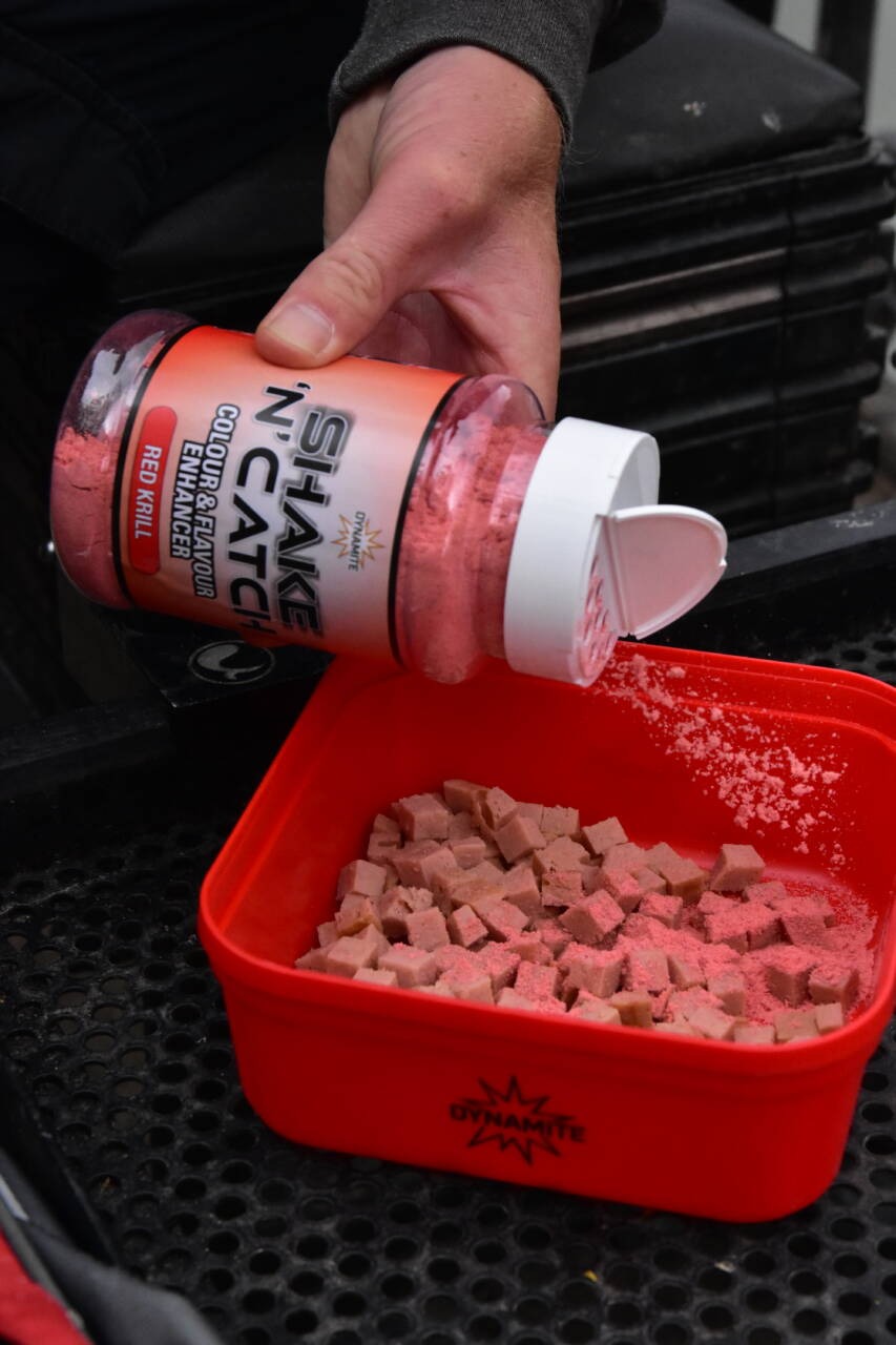 DYNAMITE DYNAMITE Shake 'N' Catch Colour & Flavour Enhancer - Parkfield Angling Centre