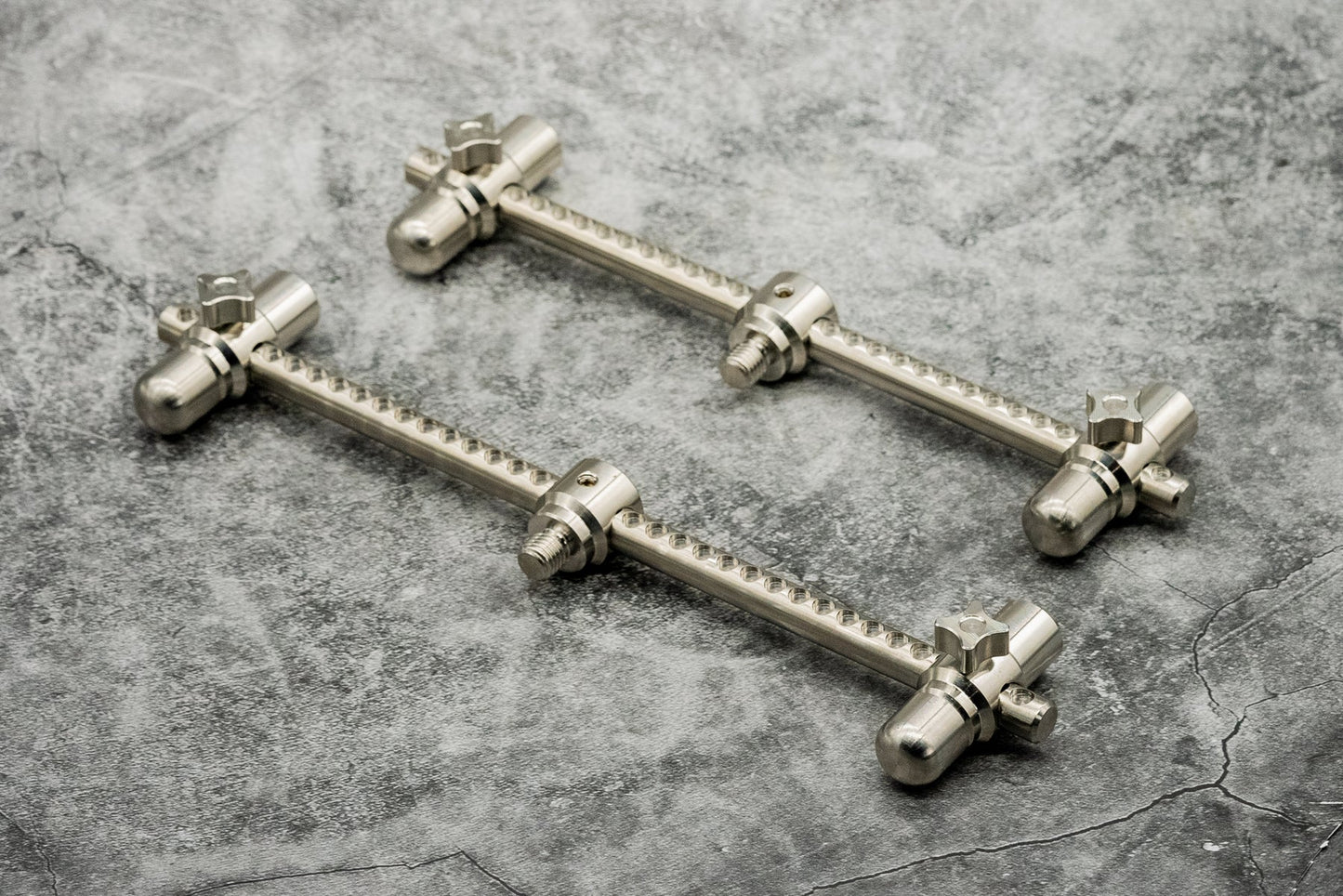OMC OMC Elbowz High-Grade 316 Stainless Steel (Pair) - Parkfield Angling Centre