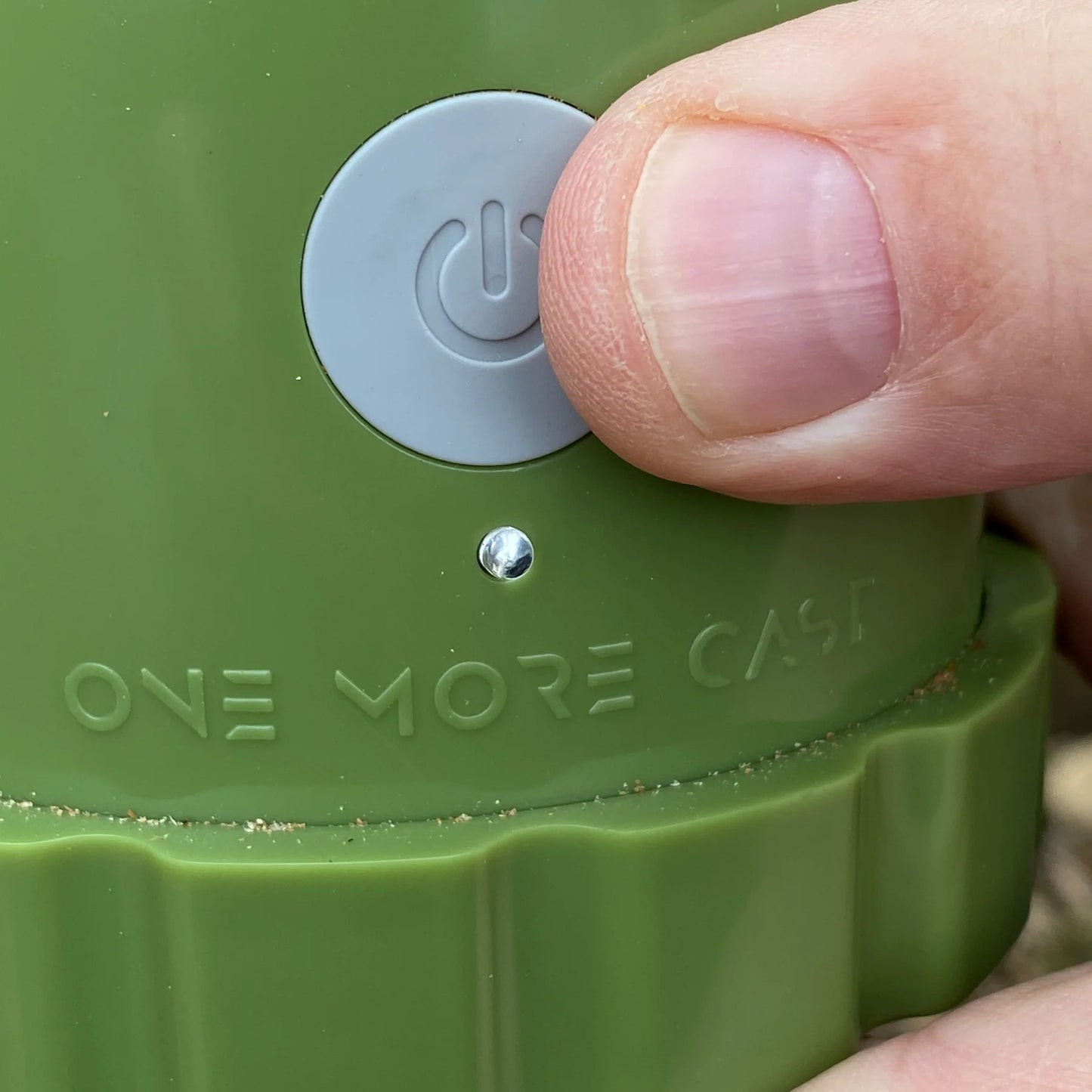 OMC OMC B8M8 Electronic Bait Grinder - Parkfield Angling Centre