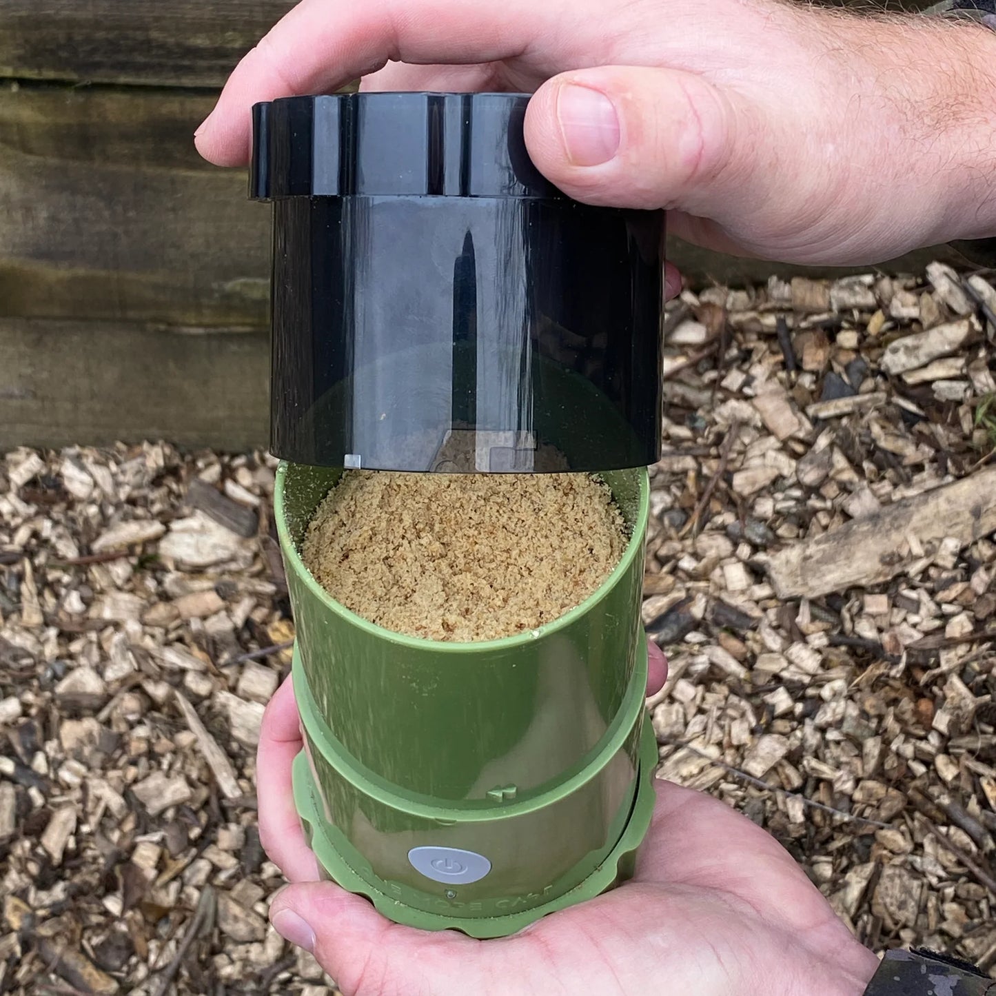 OMC OMC B8M8 Electronic Bait Grinder - Parkfield Angling Centre
