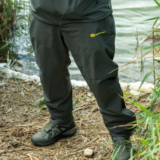RIDGEMONKEY RIDGEMONKEY APEarel ThermaPro Waterproof Shell Trousers Green - Parkfield Angling Centre