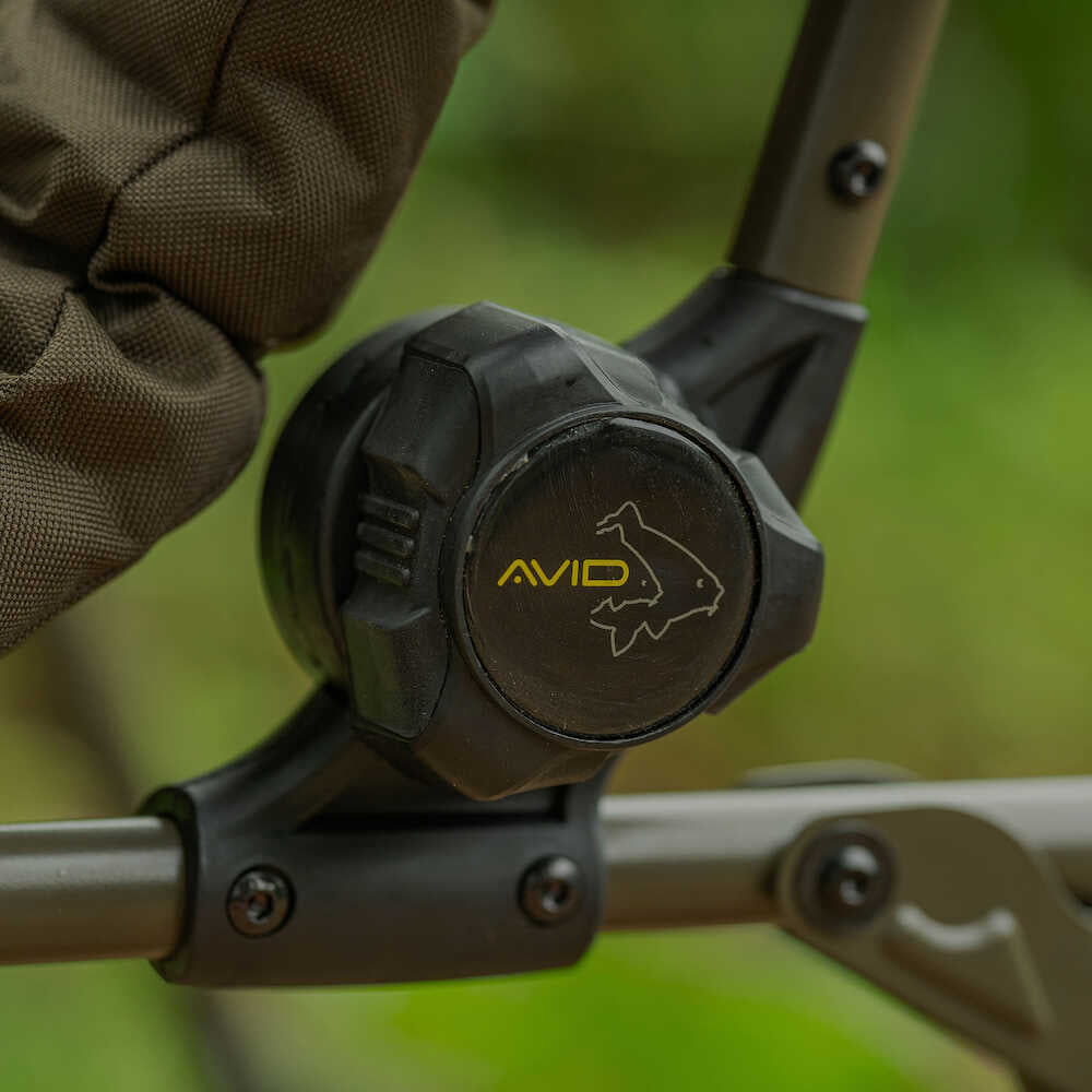 AVID AVID Benchmark Leveltech Recliner Chair - Parkfield Angling Centre