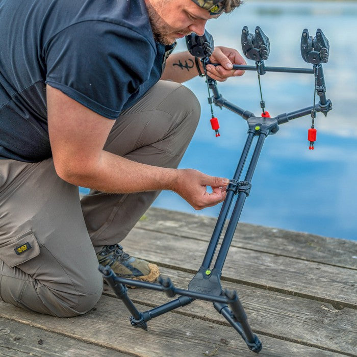AVID AVID Revolve Super Low Pod - Parkfield Angling Centre