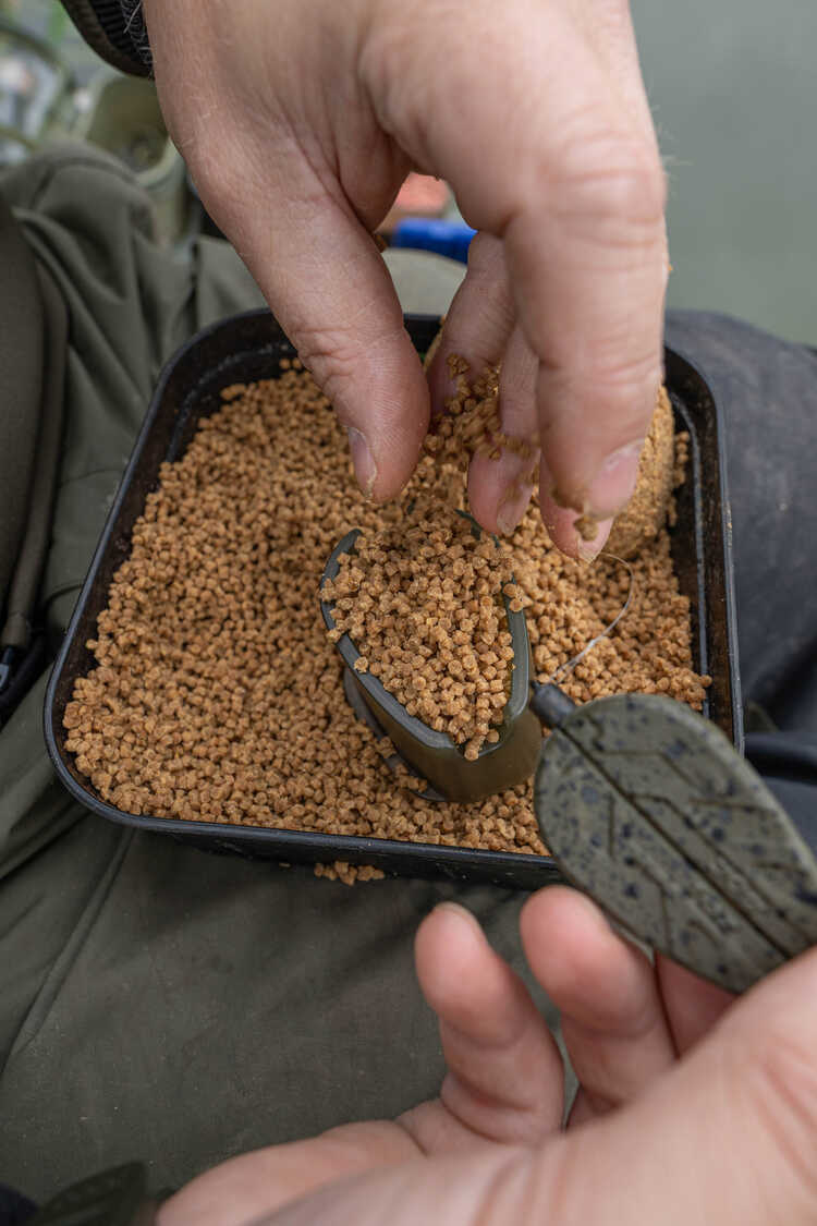 KORUM KORUM Camo Method - Small 60g - Parkfield Angling Centre