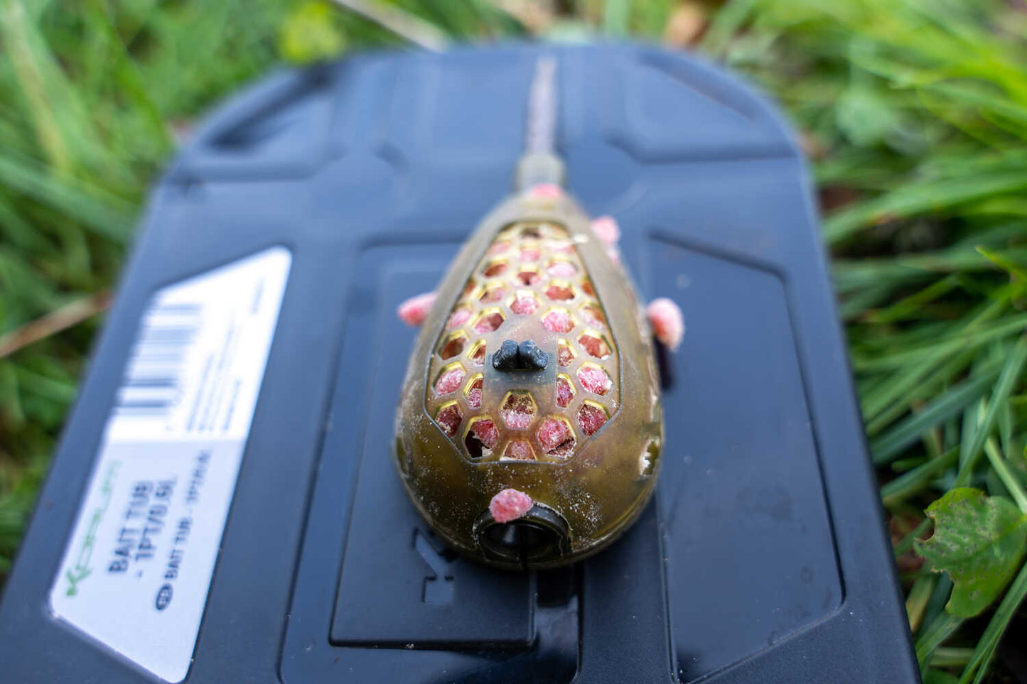 KORUM KORUM Camo Grub Feeder - Parkfield Angling Centre
