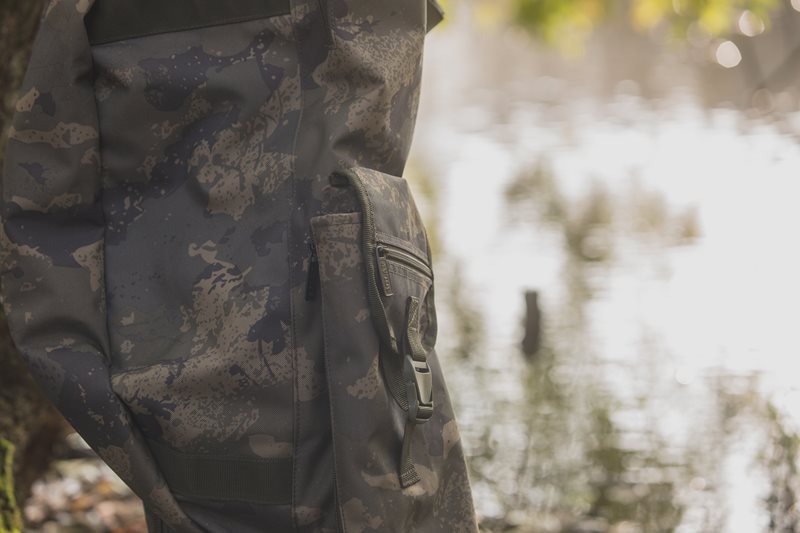 SOLAR SOLAR Undercover Camo 3+2 Rod Holdall 12ft - Parkfield Angling Centre