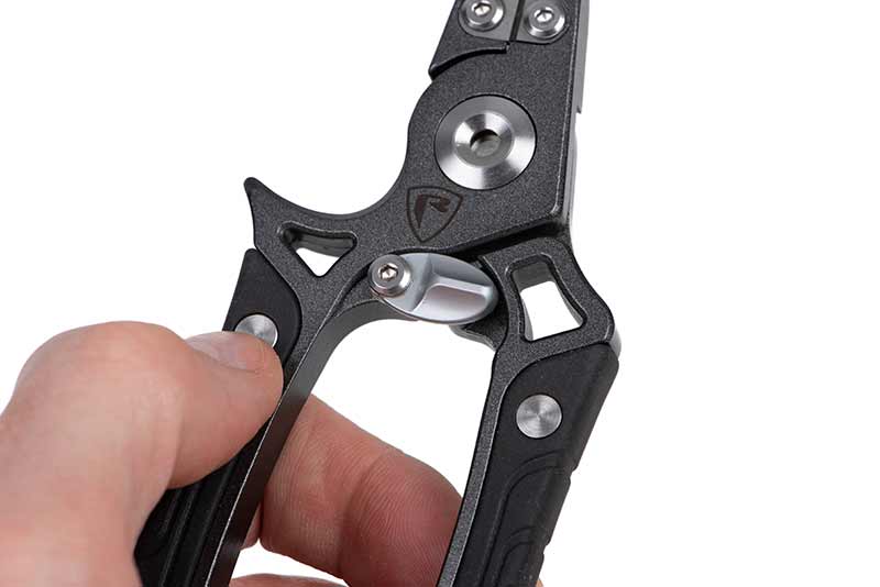 FOX FOX RAGE Belt Pliers Pliers - Parkfield Angling Centre