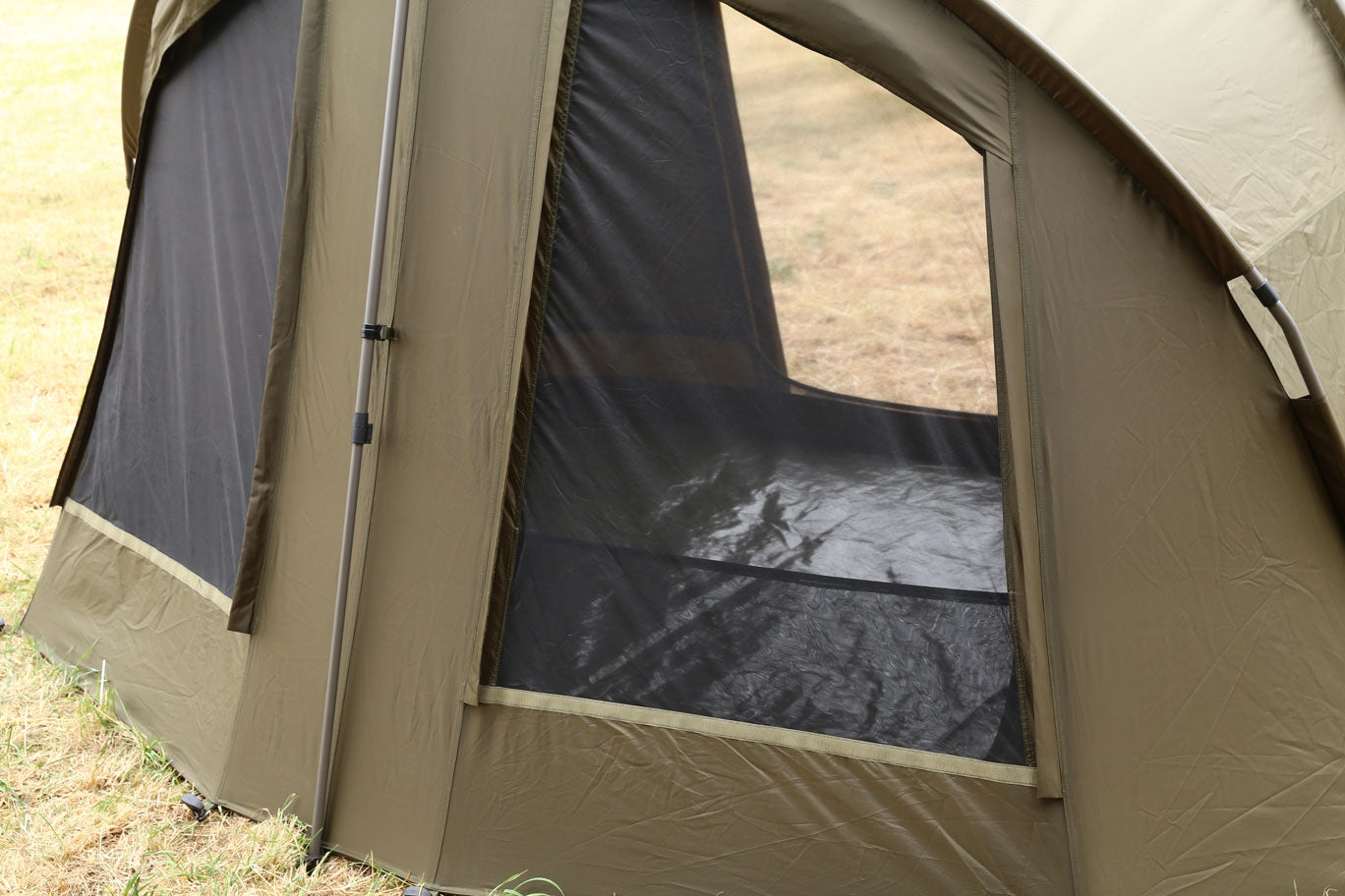 FOX FOX R-Series 1 man XL Khaki - Parkfield Angling Centre