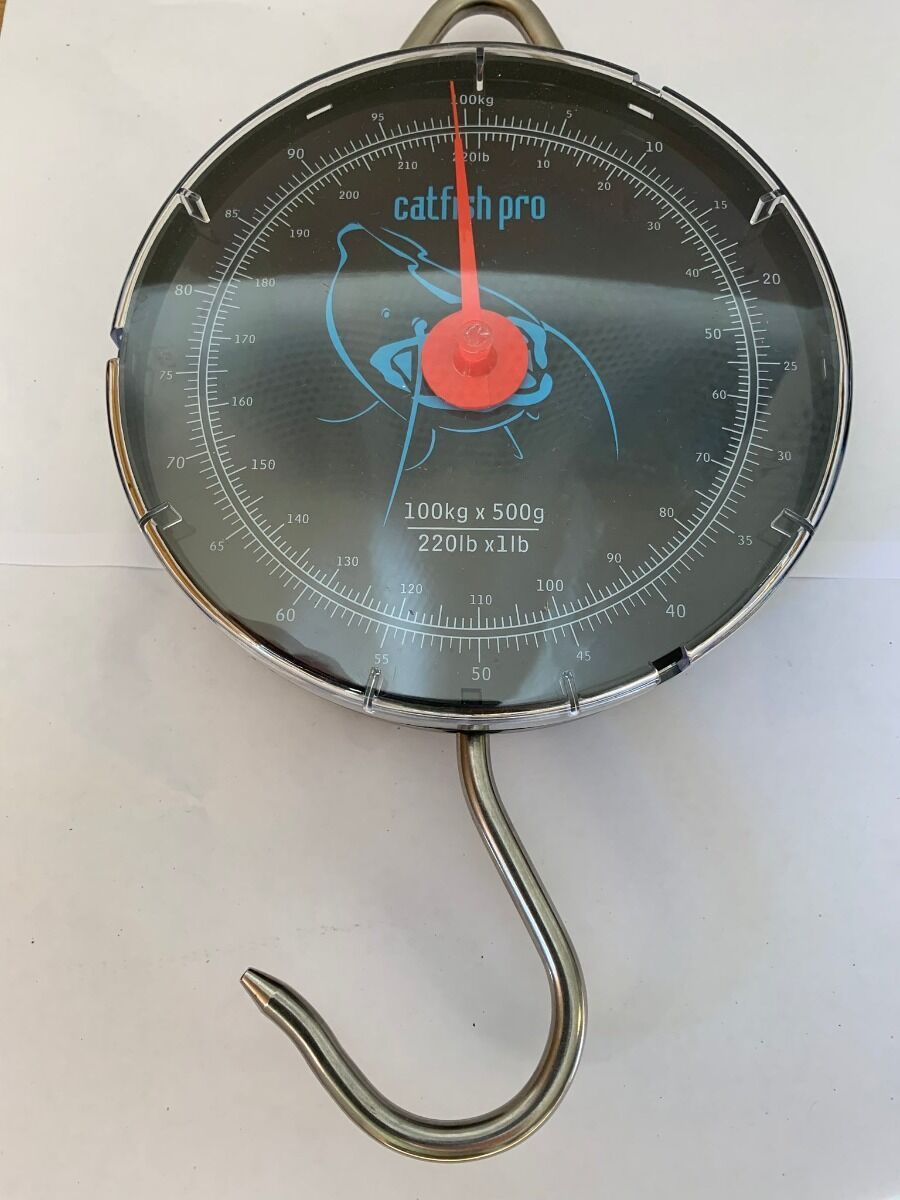CATFISH PRO CATFISH PRO 100kg/220lb Dial Scales inc scale pouch - Parkfield Angling Centre