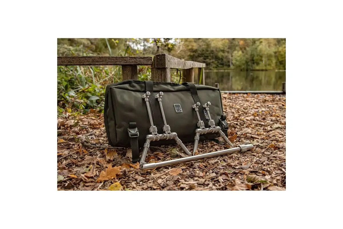 SOLAR SOLAR P1 Mini Worldwide Pod (Without Buzz Bars) With Stubby Legs - Parkfield Angling Centre