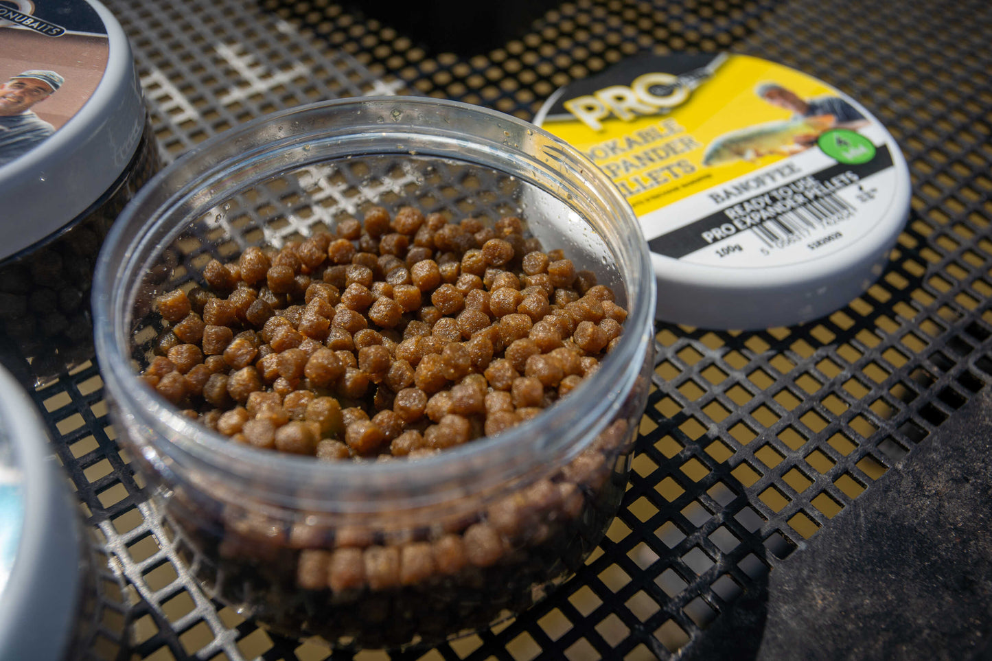 SONU SONU Hookable Expander Pellets - Bloodworm 4Mm (100G) - Parkfield Angling Centre