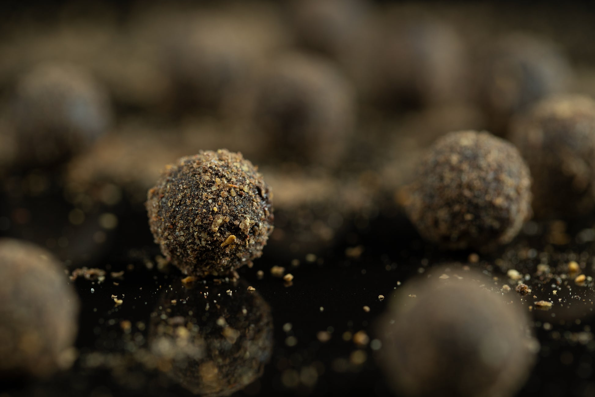 STICKY BAITS STICKY BAITS Bloodworm Active Mix  - Parkfield Angling Centre