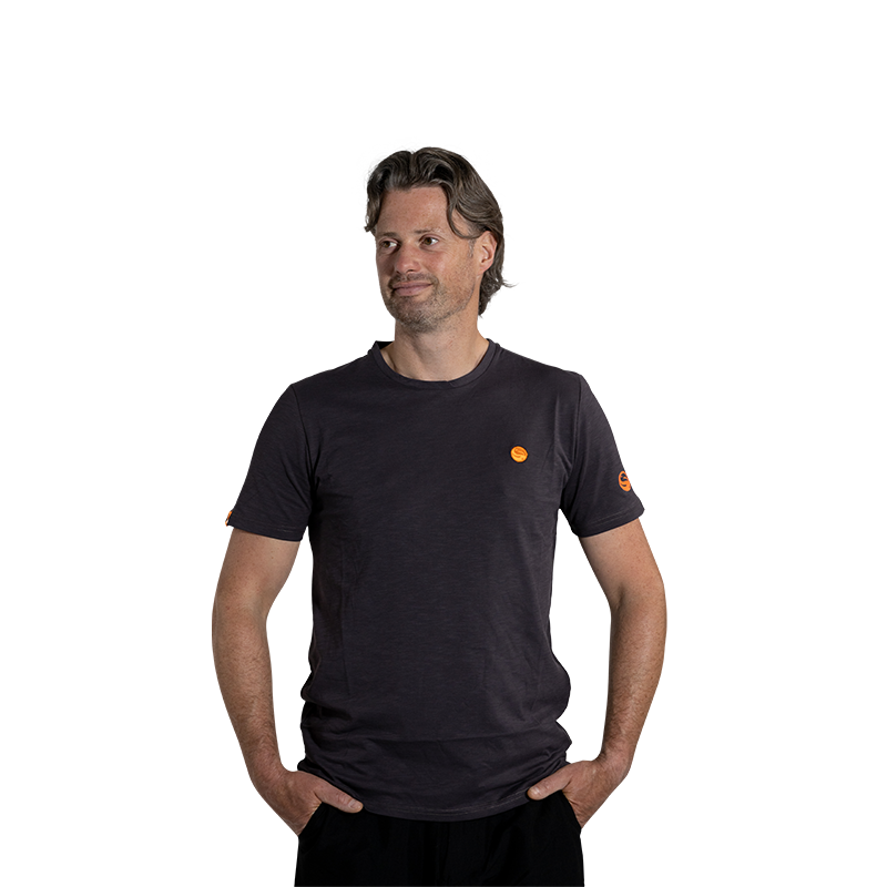 GURU GURU Aventus Tee Charcoal - Parkfield Angling Centre