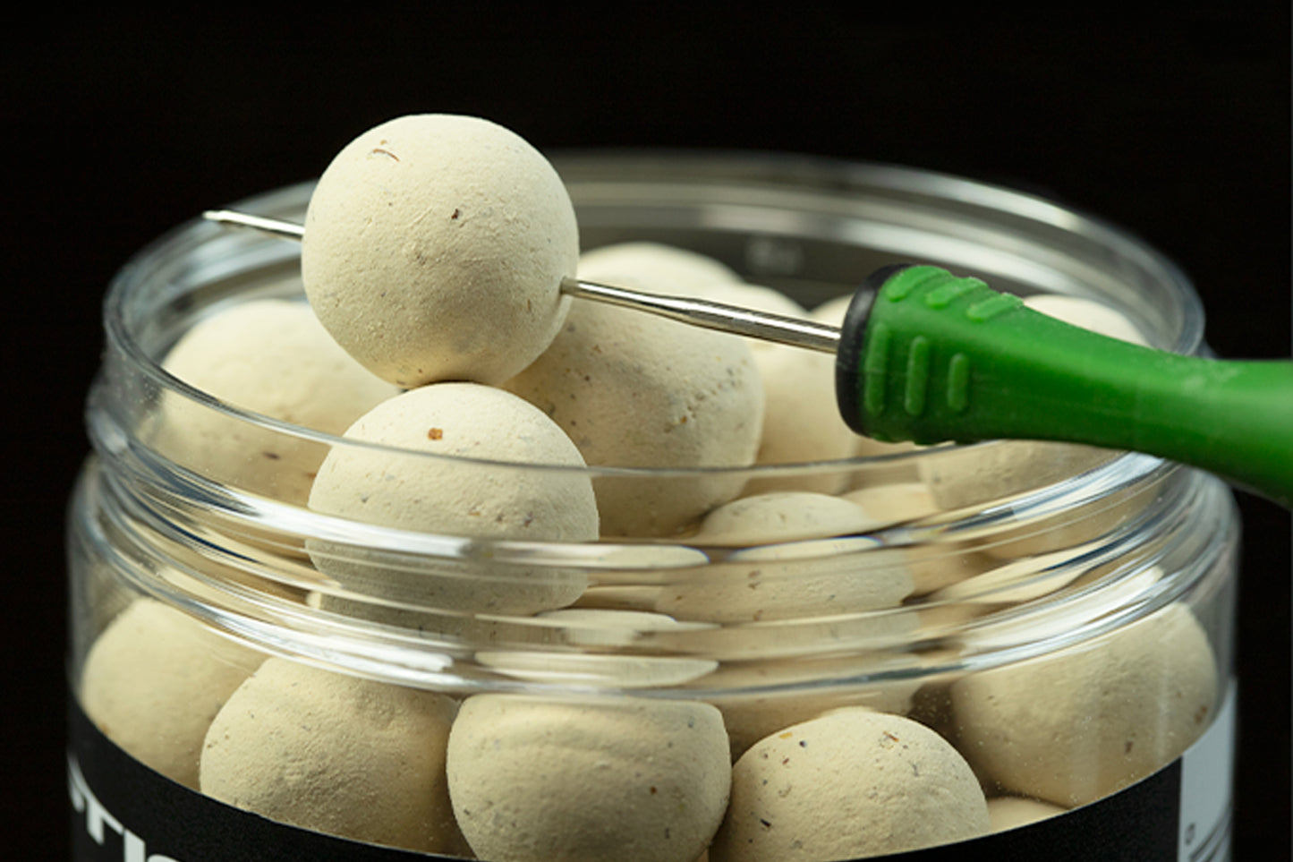 STICKY BAITS STICKY BAITS Manilla White Ones Wafters 16mm 130g Pot - Parkfield Angling Centre