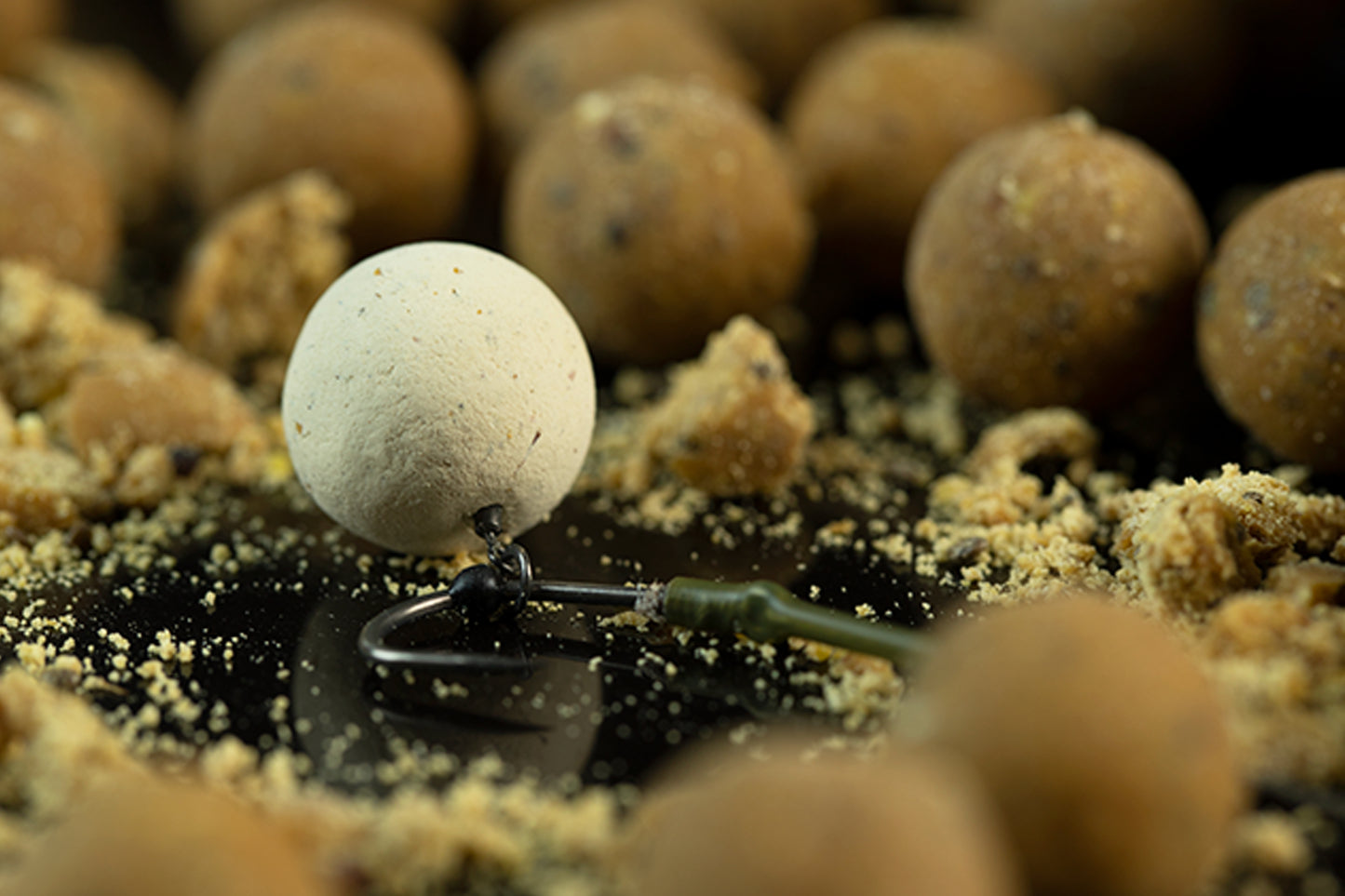 STICKY BAITS STICKY BAITS Manilla White Ones Wafters 16mm 130g Pot - Parkfield Angling Centre