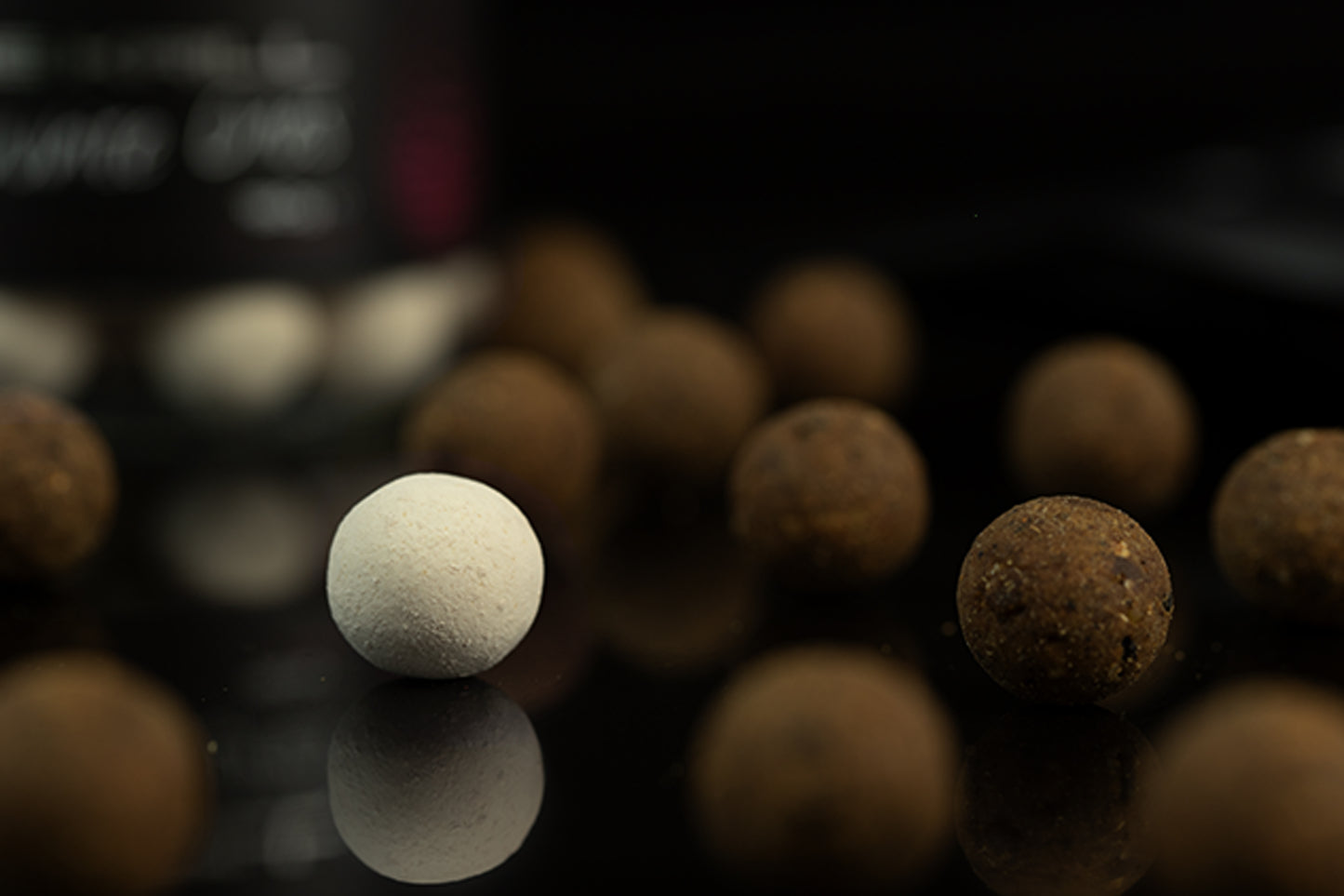 STICKY BAITS STICKY BAITS The Krill White Ones Wafters 16mm 130g Pot - Parkfield Angling Centre