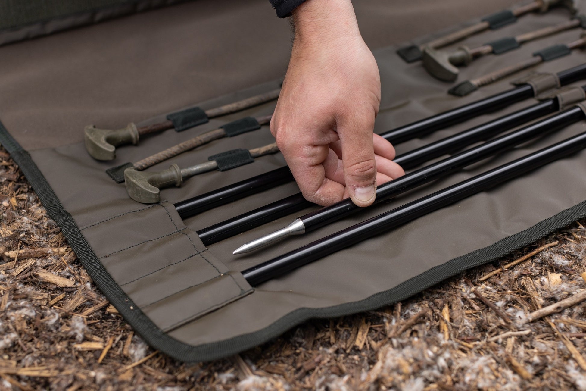 KORDA CARP PORTER Compac Brolly Wrap Dark Kamo - Parkfield Angling Centre