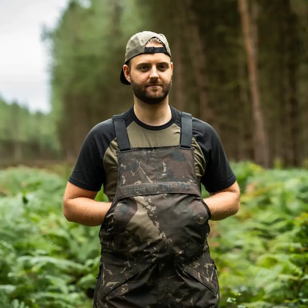 NASH NASH Zero Tolerance Helluva Waterproof Bib and Brace Camo - Parkfield Angling Centre