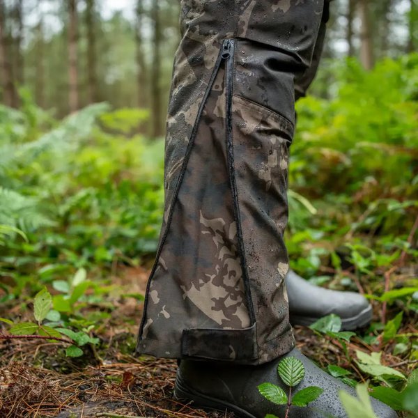 NASH NASH Zero Tolerance Helluva Waterproof Bib and Brace Camo - Parkfield Angling Centre