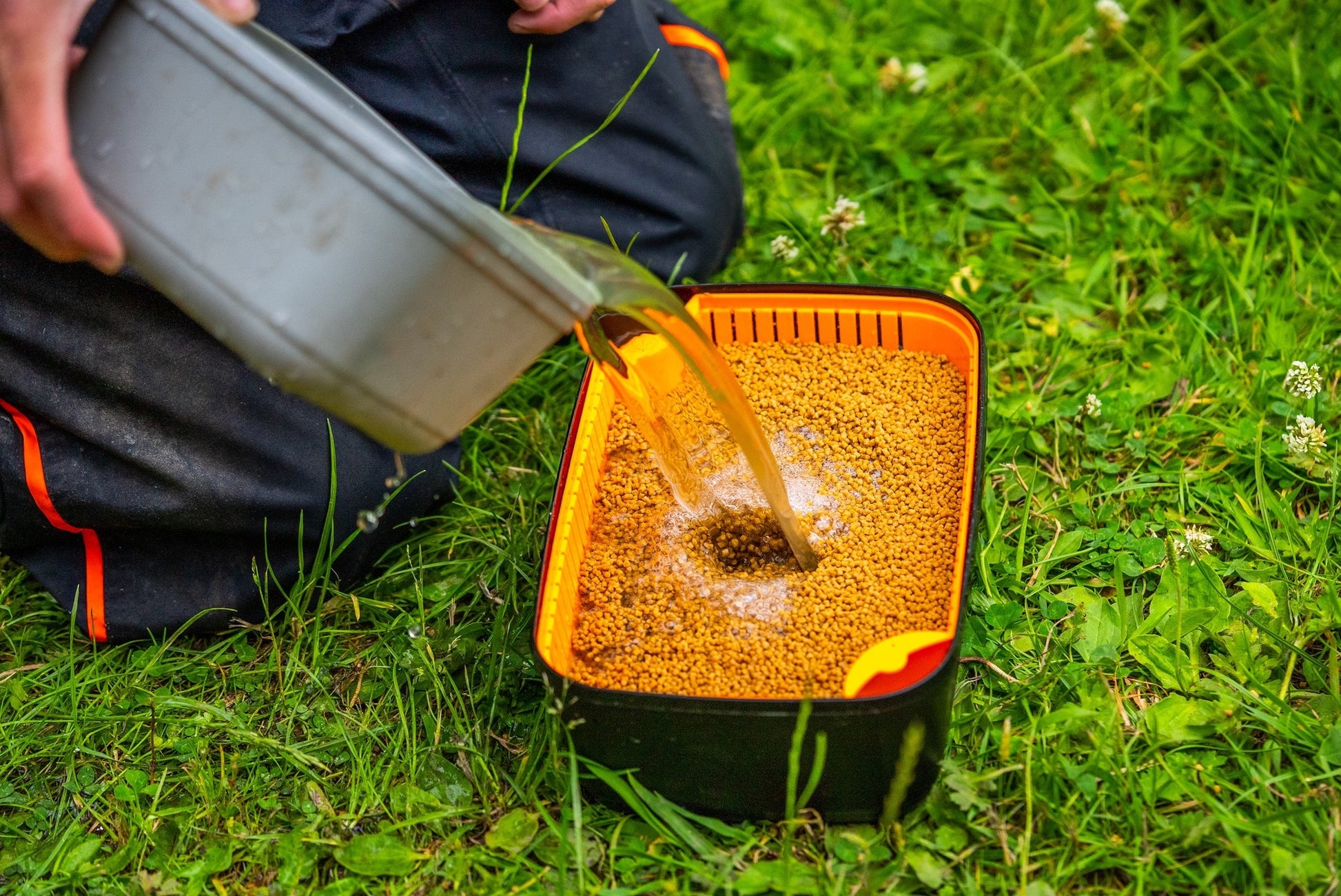 GURU GURU Bait Strainer 5 Pint  - Parkfield Angling Centre