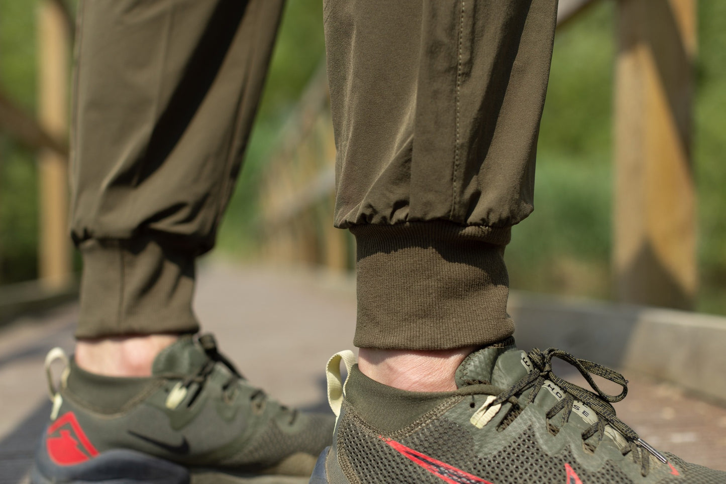 KORDA KORDA Ultralite Joggers | Olive  - Parkfield Angling Centre