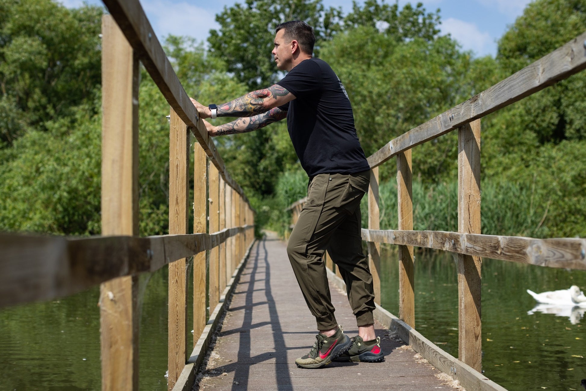 KORDA KORDA Ultralite Joggers | Olive  - Parkfield Angling Centre