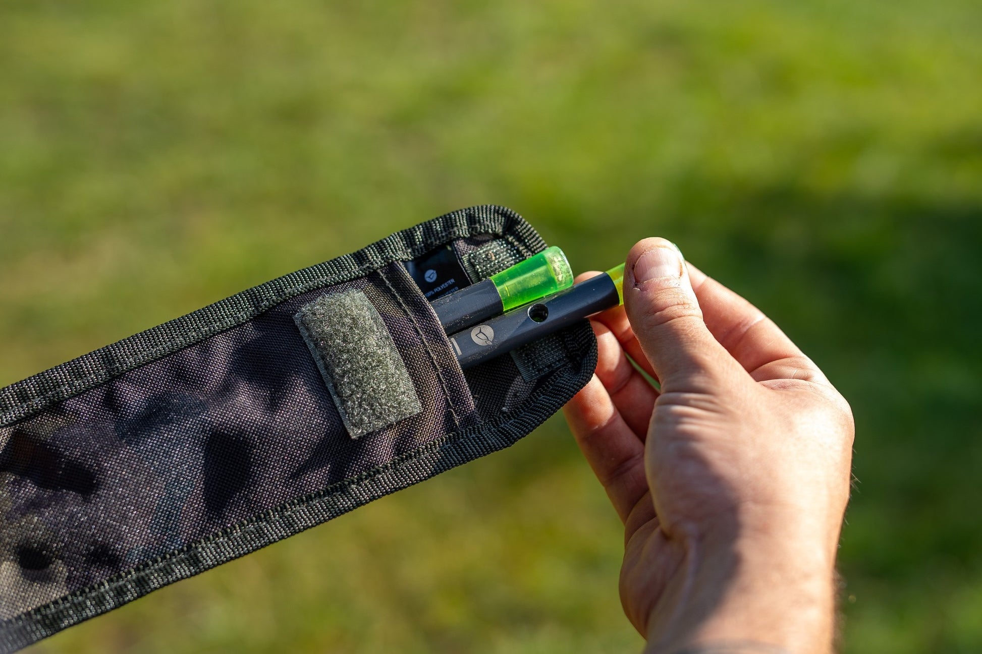 KORDA KORDA Compac Distance Stick Bag Dark Kamo  - Parkfield Angling Centre