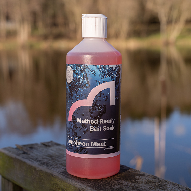SPOTTED FIN SPOTTED FIN Method Ready Bait Soak (Liquid) SPOTTED FIN Luncheon Meat Method Ready Bait Soak (Liquid) - Parkfield Angling Centre