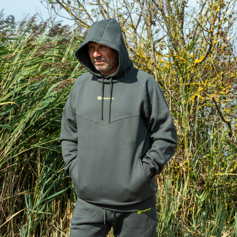 RIDGEMONKEY RIDGEMONKEY APEarel ThermaPro Heavyweight Hoody Green - Parkfield Angling Centre