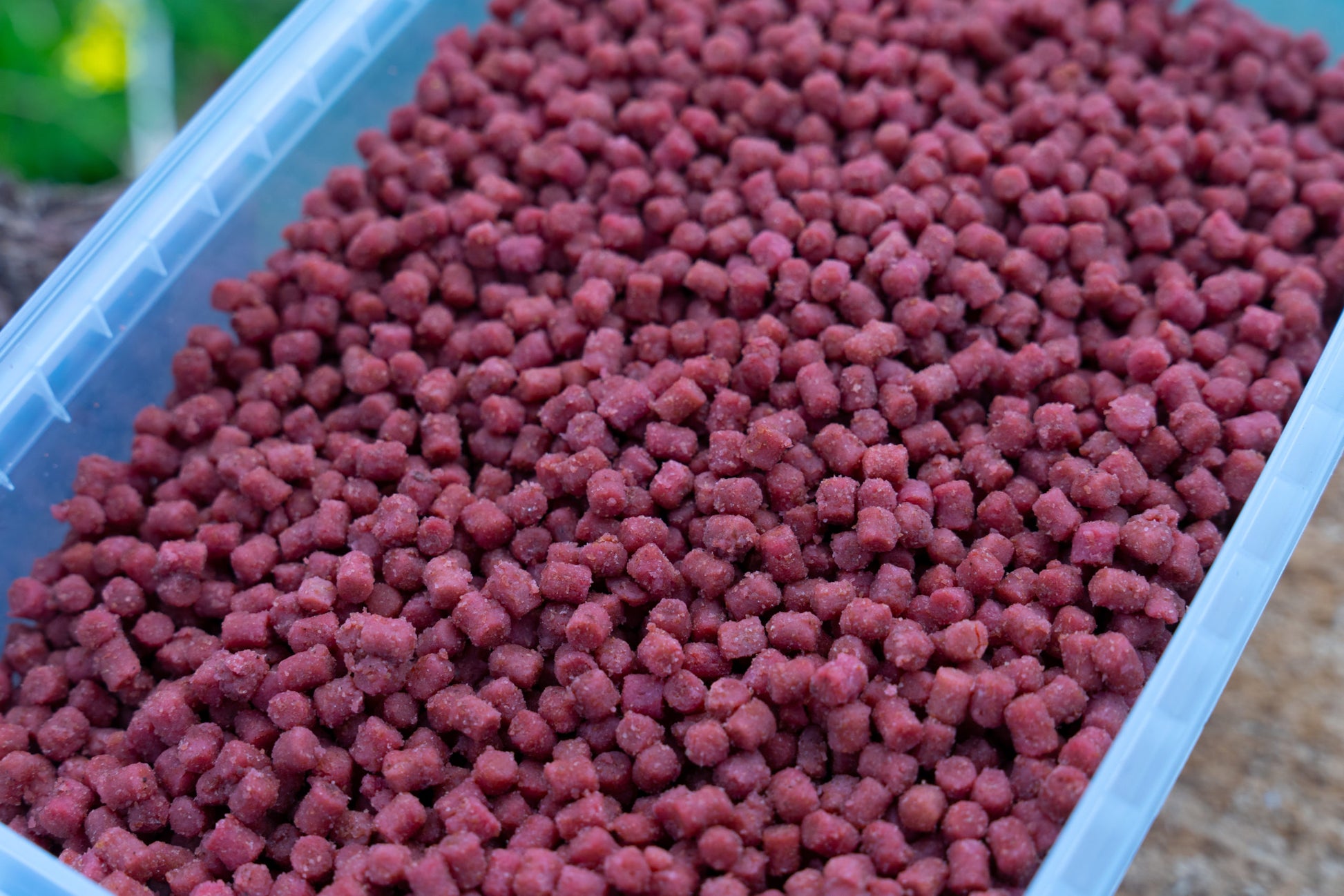 SPOTTED FIN SPOTTED FIN Method Ready Pellets 4Mm SPOTTED FIN Sweet Meat Method Ready Pellets 4Mm - Parkfield Angling Centre