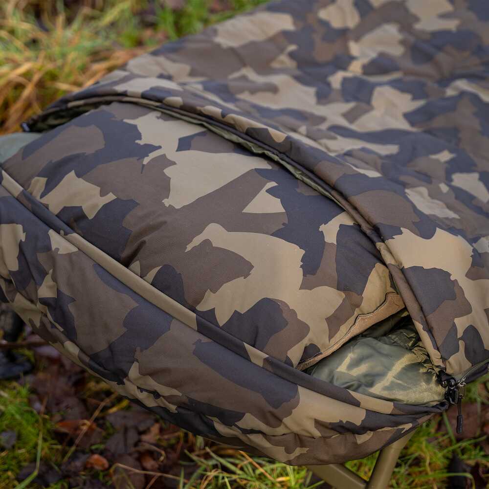 AVID AVID Revolve Sleeping Bag  - Parkfield Angling Centre