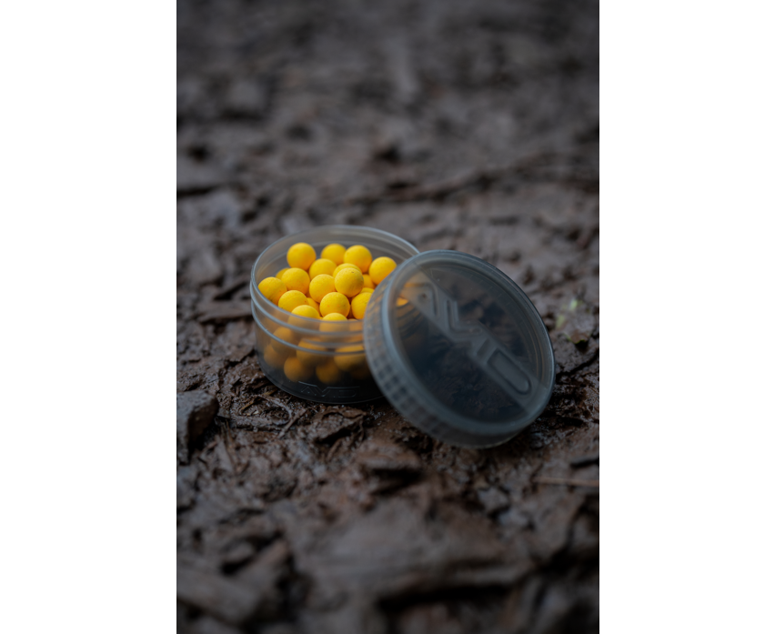 AVID AVID RVS 8-Pot Hookbait Pouch - Parkfield Angling Centre