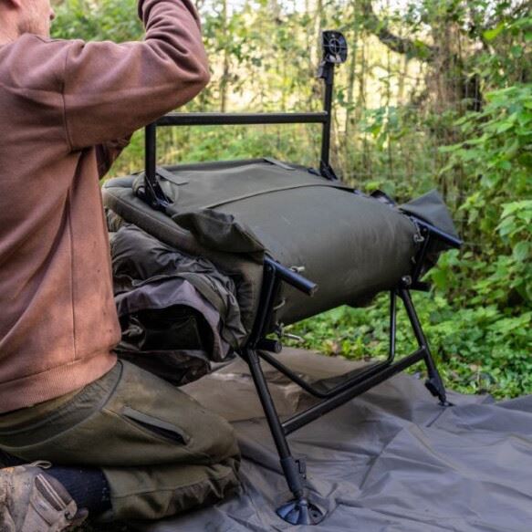 NASH NASH Indulgence HD40 Sleep System 6 Legs Camo  - Parkfield Angling Centre