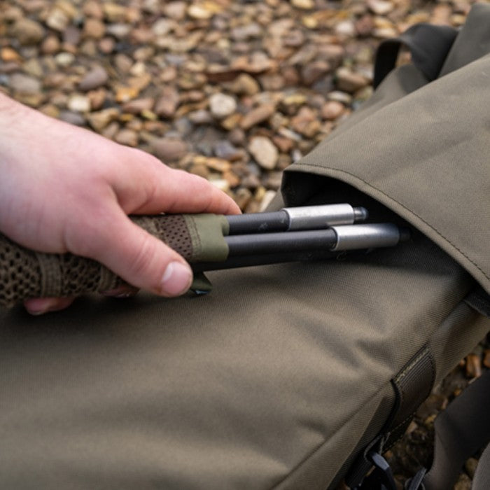 AVID AVID RVS 10ft Retractable 3-Rod Bag - Parkfield Angling Centre