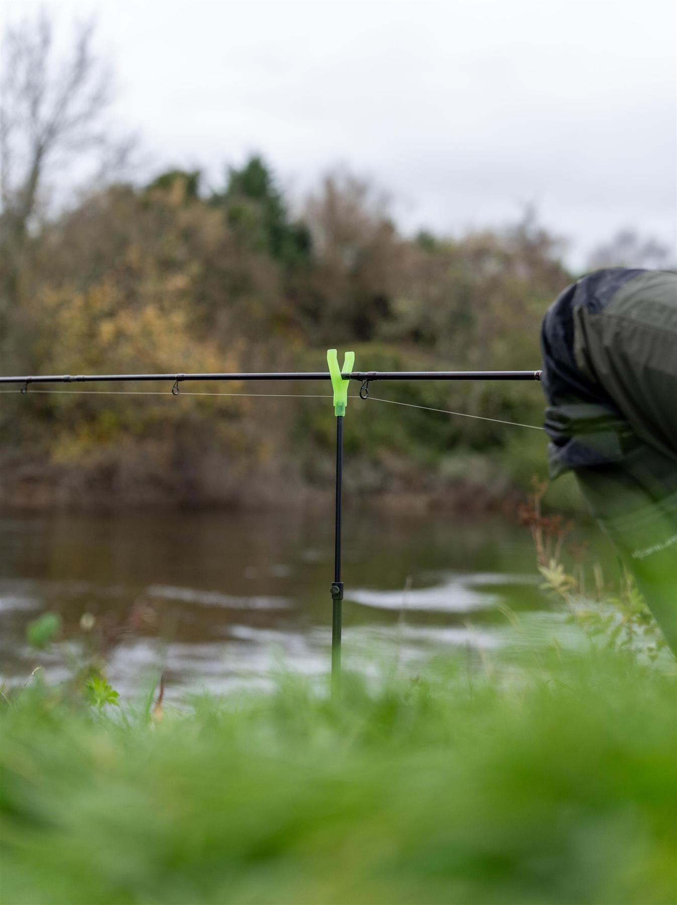 ZEBCO ZEBCO After Dark Luminous Tele V Rest 50-90cm - Parkfield Angling Centre
