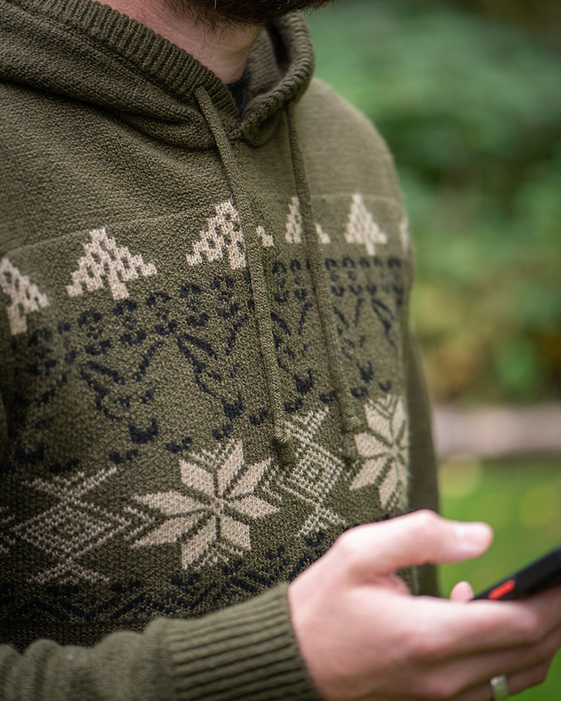 FOX FOX Xmas Hoodie - Parkfield Angling Centre