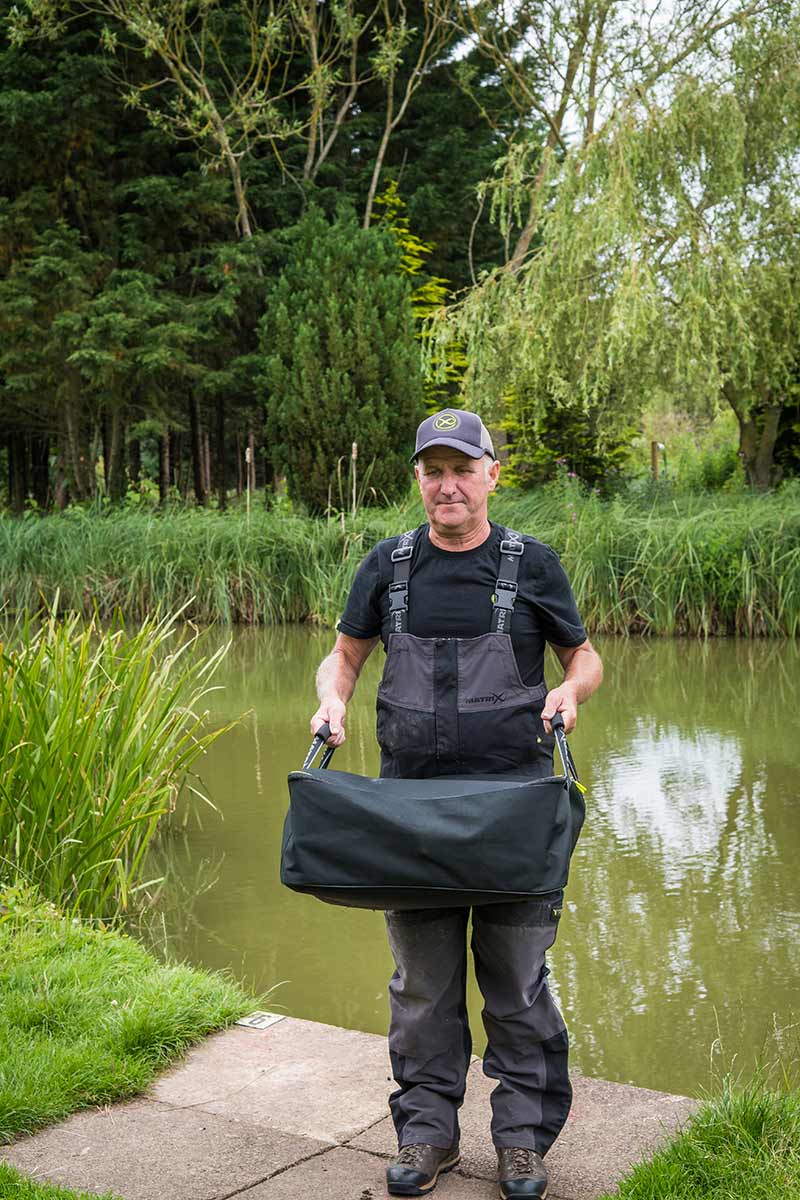 MATRIX MATRIX 4 Wheel Compact Transporter - Parkfield Angling Centre