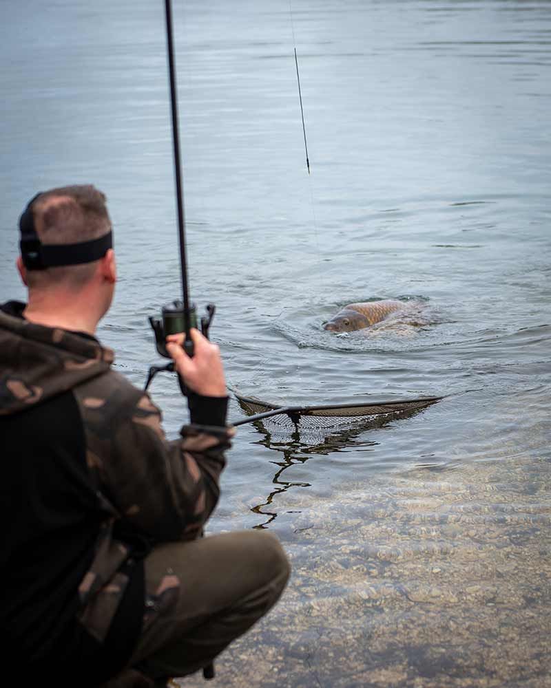 FOX FOX Eos-X Landing Net 2 piece 6ft Handle 42" - Parkfield Angling Centre