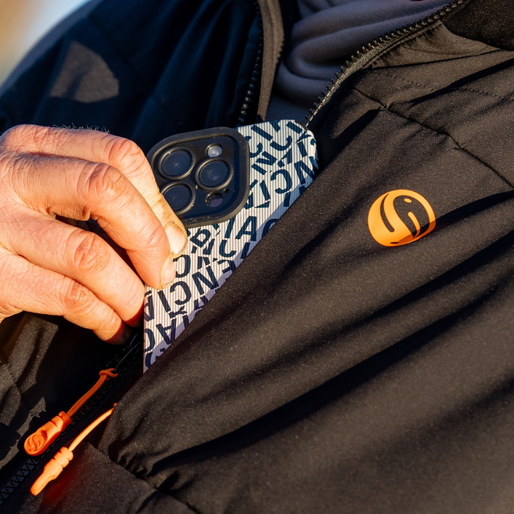 GURU GURU Hybrid Gilet | Black - Parkfield Angling Centre