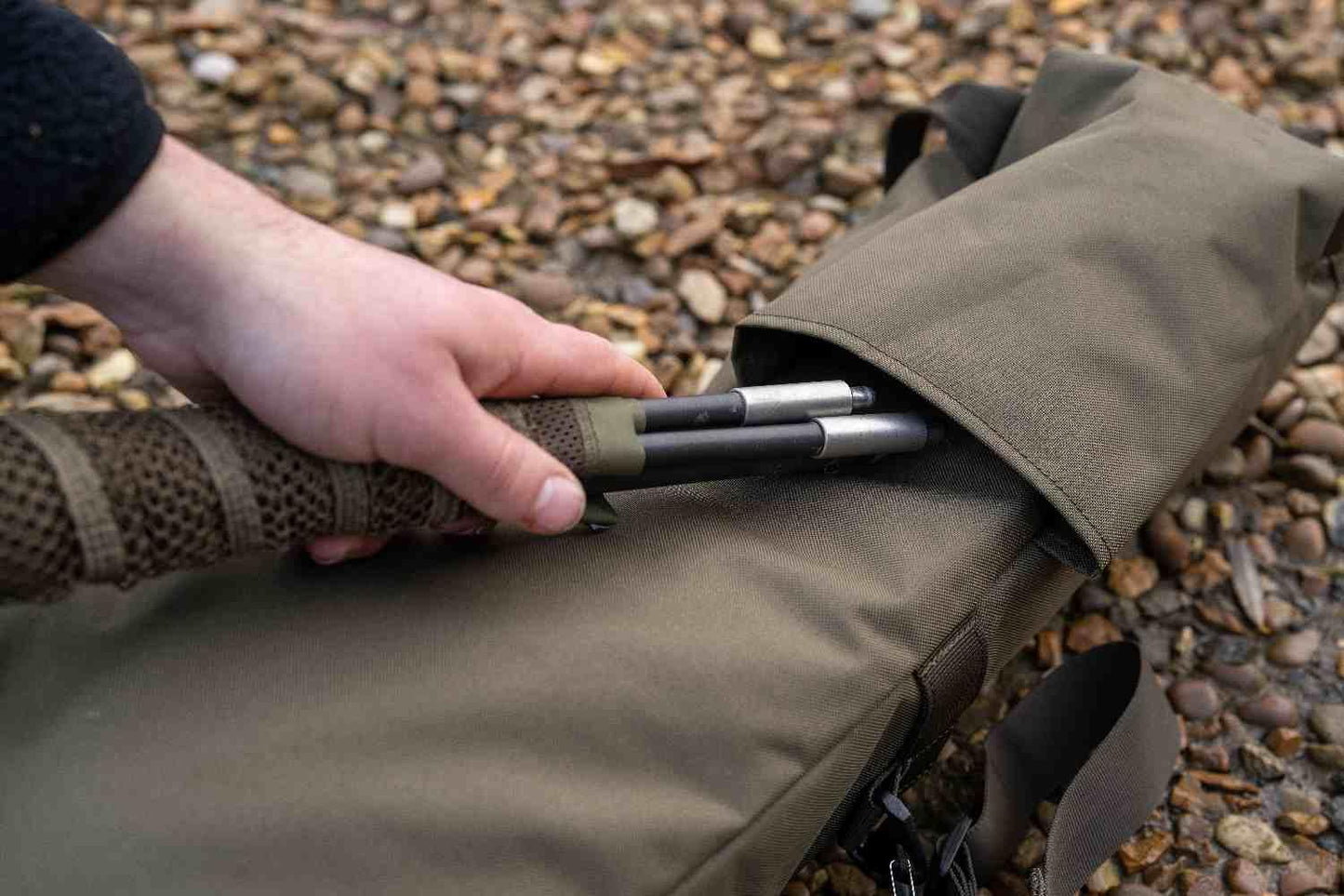 AVID AVID RVS 10ft Retractable 2-Rod Bag - Parkfield Angling Centre