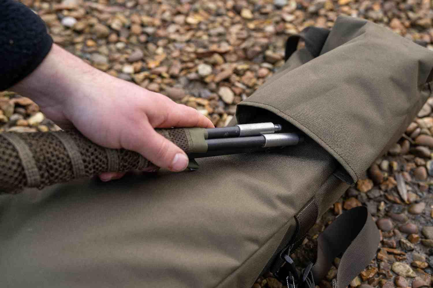 AVID AVID RVS 10ft Retractable 2-Rod Bag - Parkfield Angling Centre